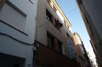 滨海略雷特 圣卡洛斯旅馆酒店 2*,